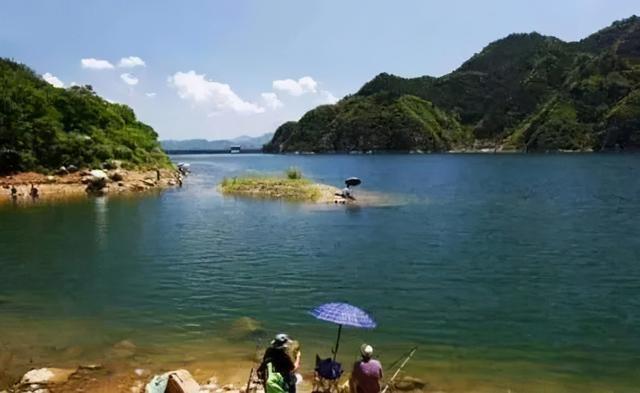 弄清水底地形，鱼道其实并不难找，告诉你选钓位 第3张