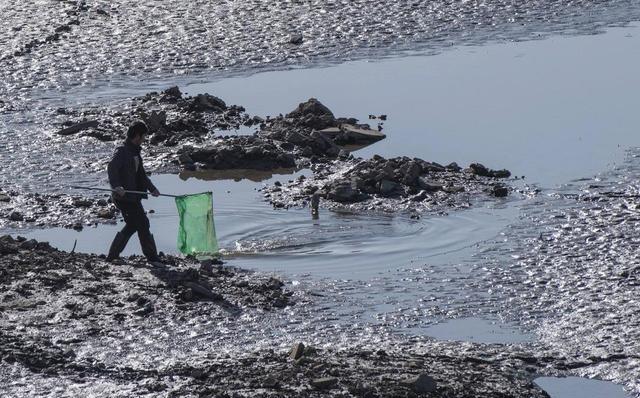 谈纽带型河流的钓鱼技巧和钓位选择 第3张