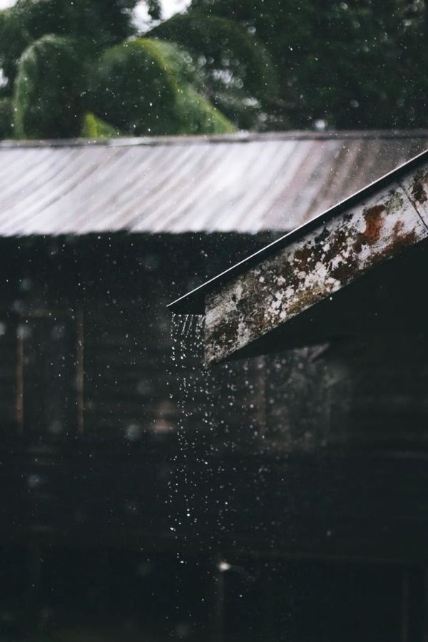 如何用手机在阴雨天拍出别具一格的故事感大片 第19张