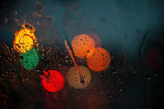 如何用手机在阴雨天拍出别具一格的故事感大片 第21张