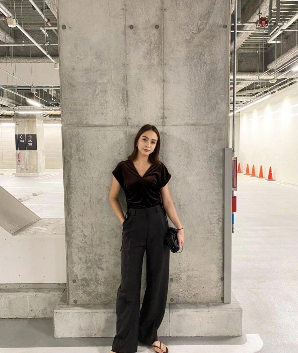 一柜子衣服，真正实用又好搭配的还是这几款，时尚减龄又显气质 第5张
