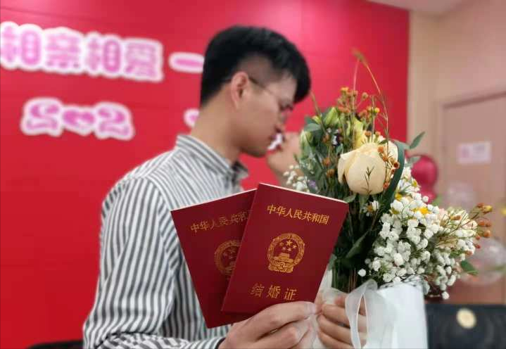 2022人口负增长或成定局？年轻人不结婚、不生娃，房地产谁来撑？ 第5张