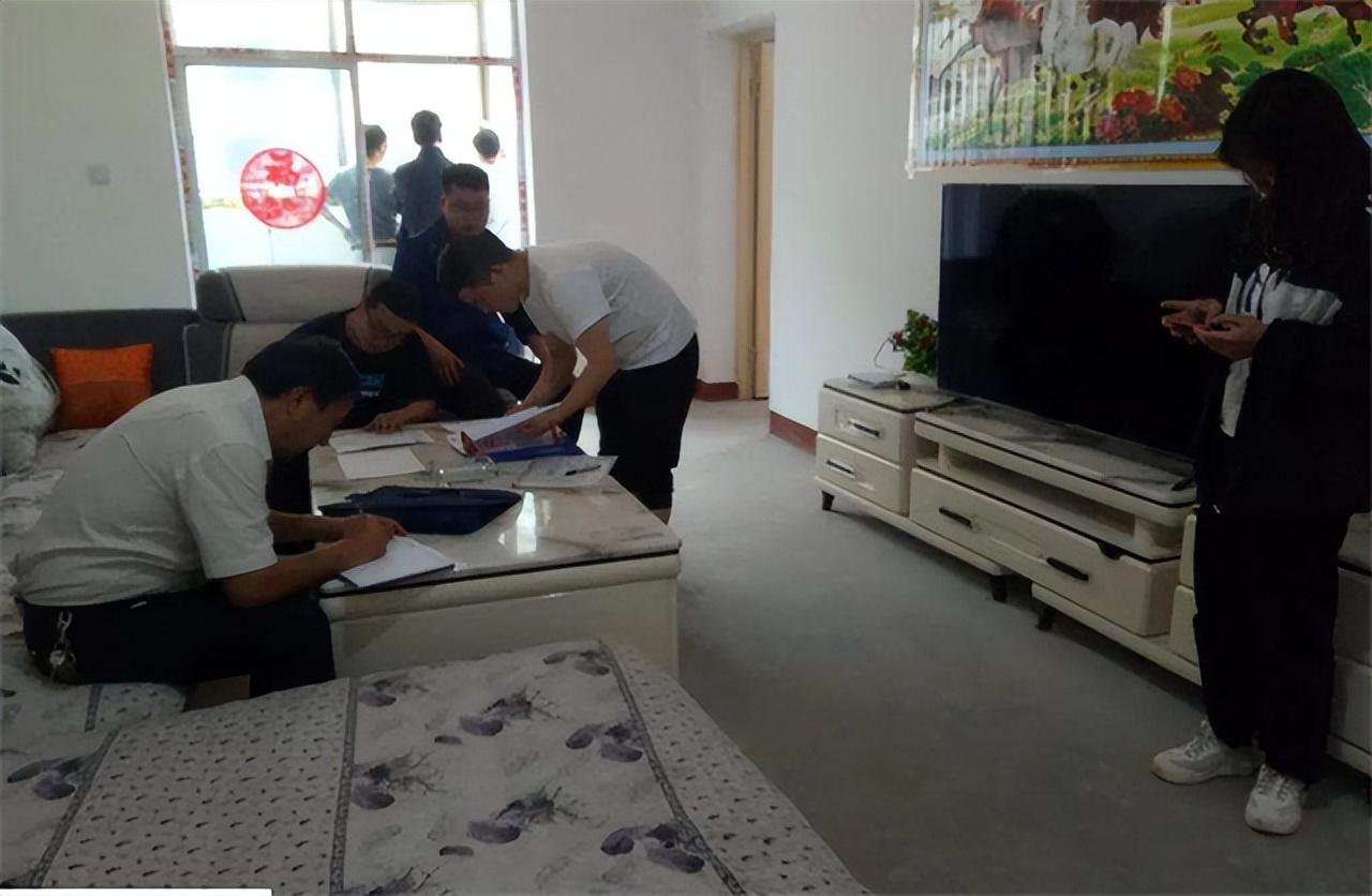 上海最牛钉子户，坚持要一个亿加六套房，最后结果怎么样 第11张