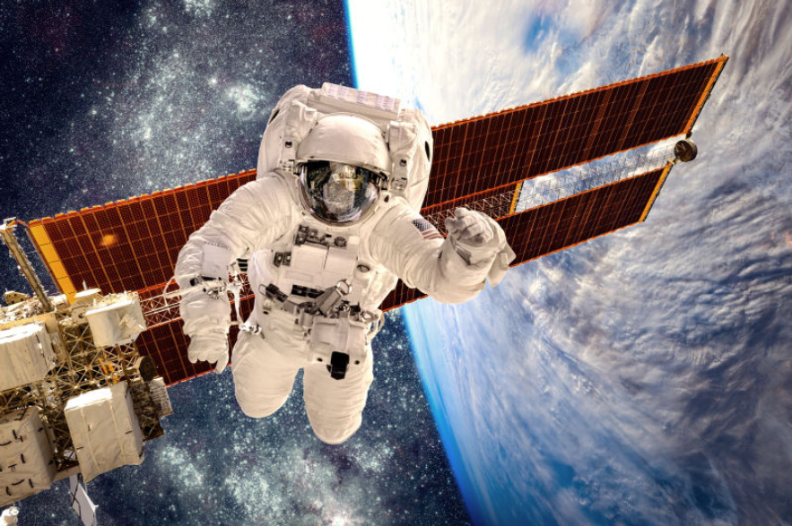 在太空6个月，航天员怎么处理卫生问题？回来身上是不是臭的？ 第7张