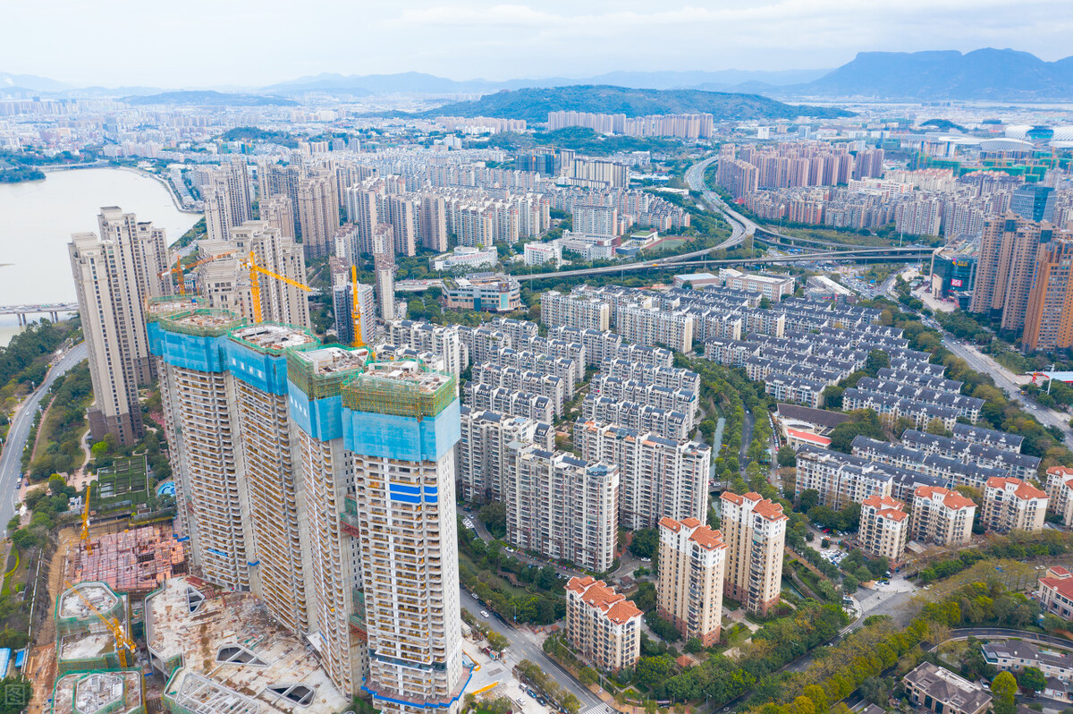 ​全面取消县城落户限制，房价会上涨吗？坐拥多套房的人别高兴太早 第7张
