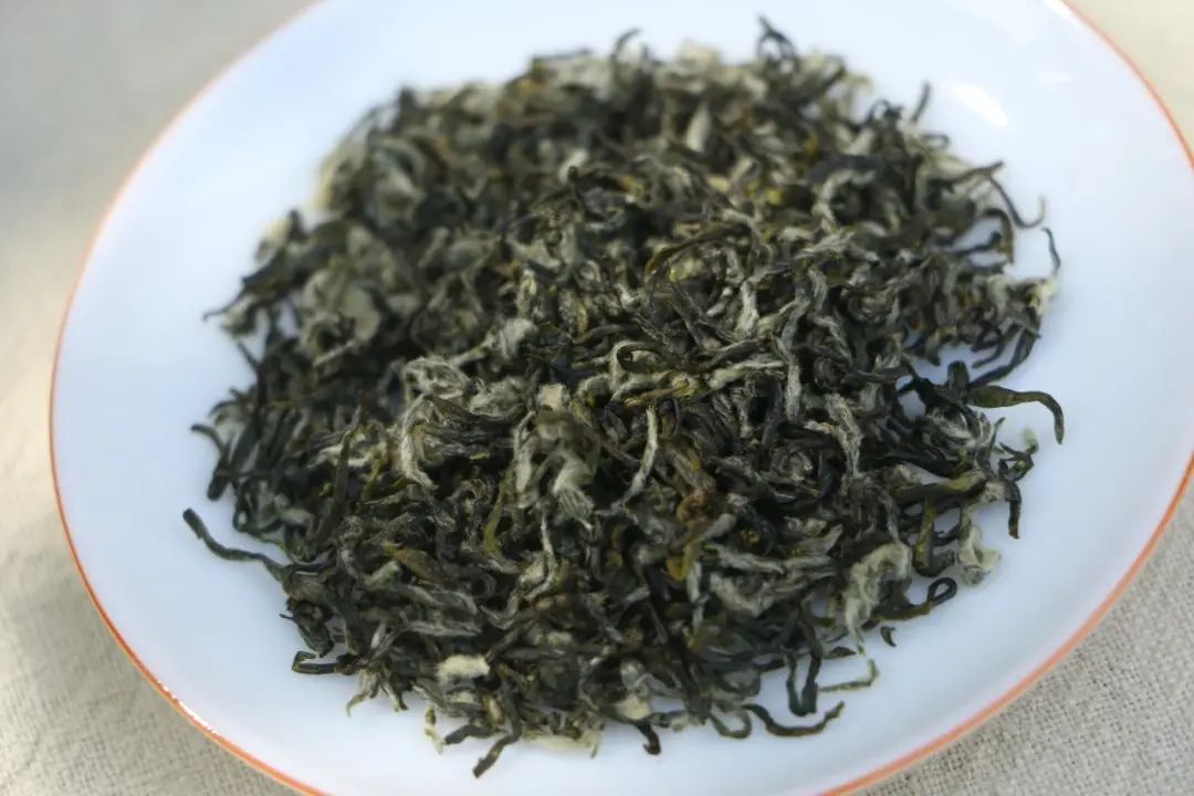 新茶上市，3招教你区分买到的是新茶还是陈茶 第3张