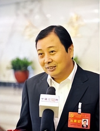 华西村，为何能成为“天下第一村”，看老书记吴仁宝和他的后代 第13张