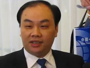 2008年，黄光裕入狱，陈晓发起国美争夺战，黄家棋高一着 第5张