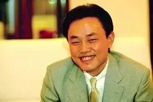 2008年，黄光裕入狱，陈晓发起国美争夺战，黄家棋高一着 第31张