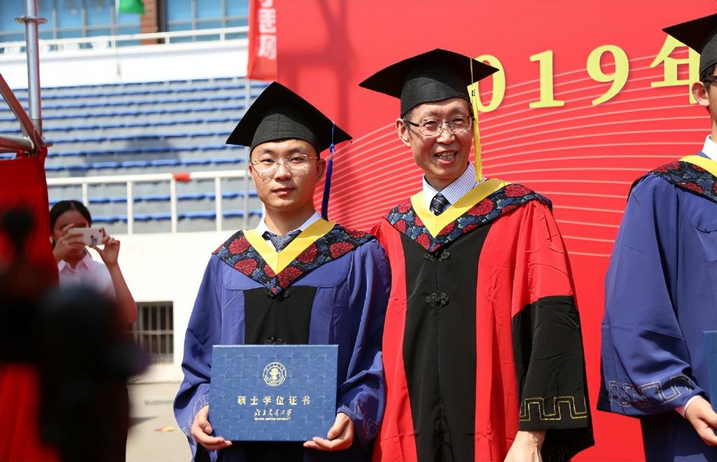 面对学硕的停止招生，考研人在学硕和专硕间徘徊，怎样选择才正确 第9张