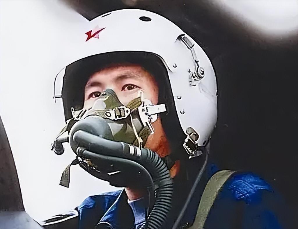 韩国2架军机相撞坠毁，4人遇难，为什么军机有降落伞，客机没有？ 第31张