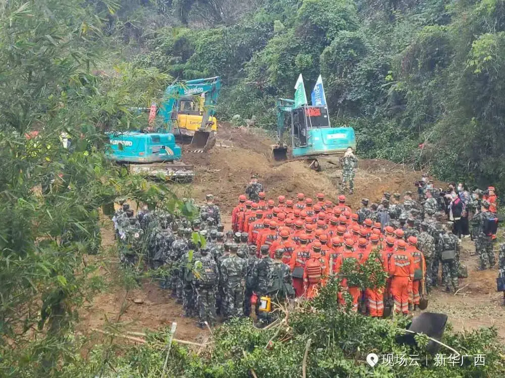 东航MU5735搜救，飞机残骸深入地下20米，为何不使用挖掘机？ 第3张
