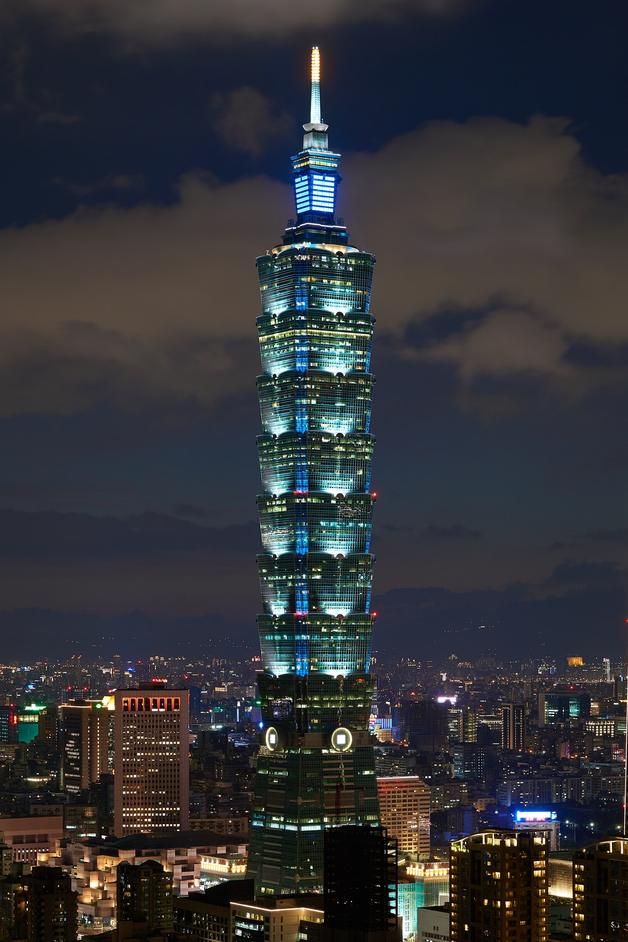 截止至2021年全球最高的二十栋摩天大楼，11栋位于中国 第39张