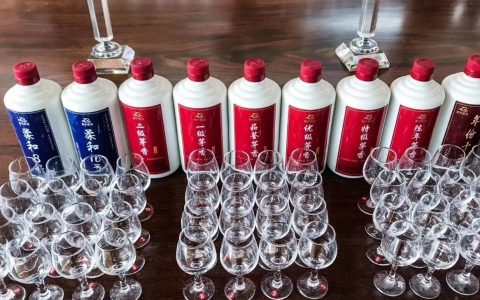 小酒贩做生意的绝招！3天赚5万，只用了两招
