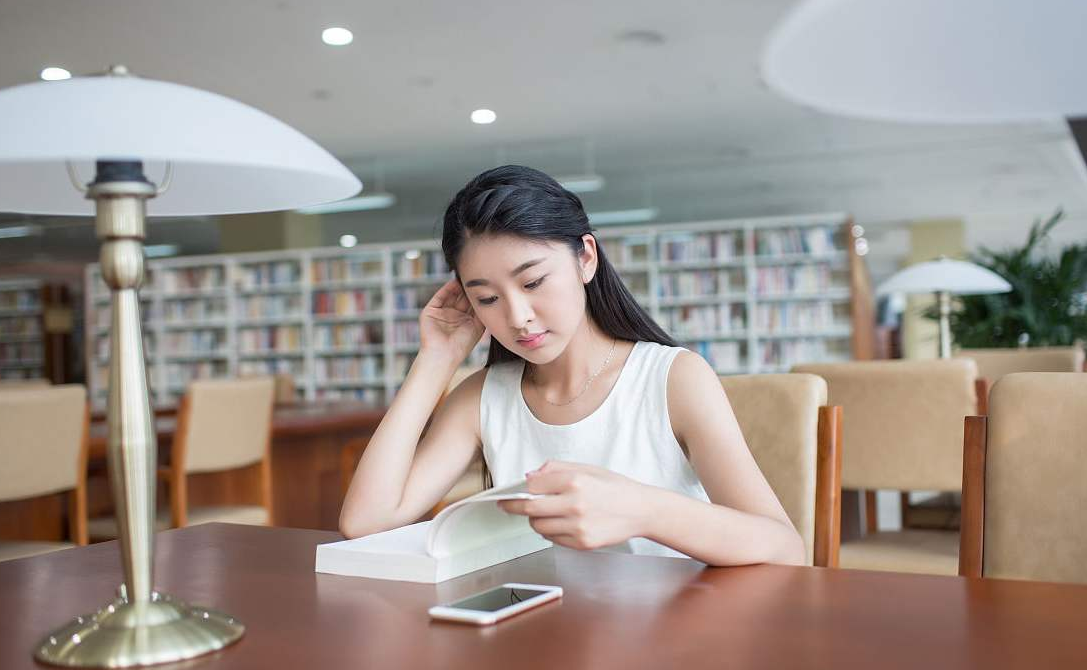 朋友念大学不仅没花钱，在宿舍开起了小卖铺，净利润一天400元 第3张
