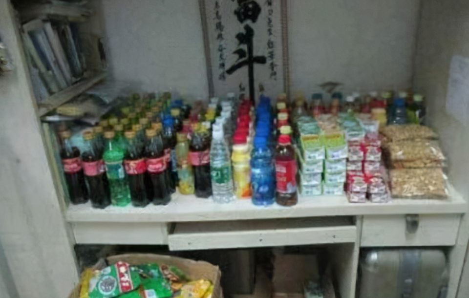 朋友念大学不仅没花钱，在宿舍开起了小卖铺，净利润一天400元 第7张