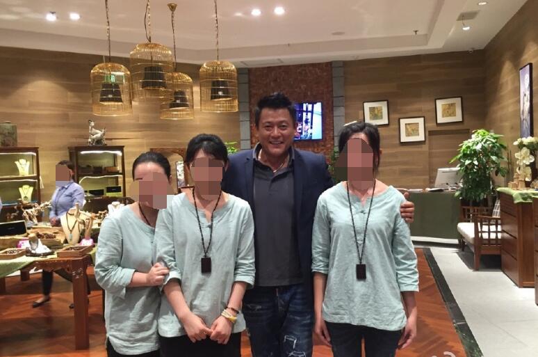 魏骏杰的老婆是干嘛的 魏骏杰现在的生活状况很惨吗 第1张