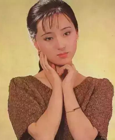 演林黛玉的影星陈晓旭放弃疾病治疗，父亲揭开真正原因竟为这个！ 第19张