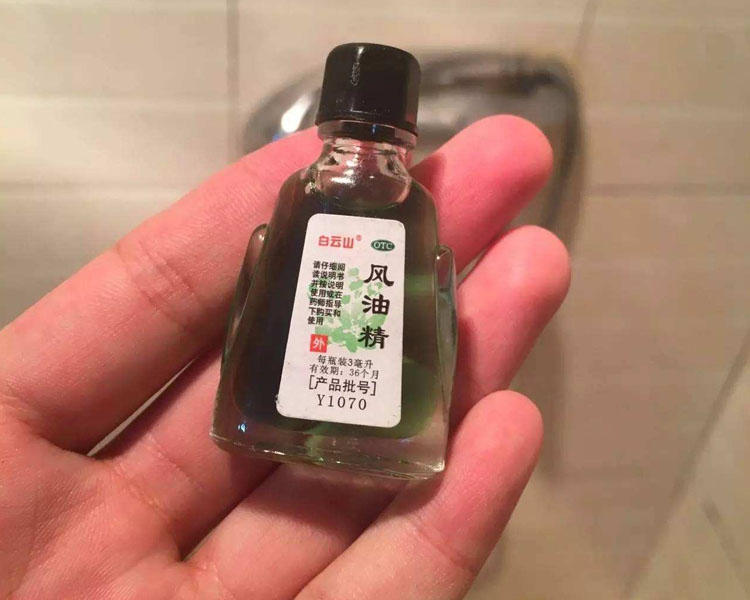 502胶水黏在手上怎么办？老师傅教你几招轻松去除，赶快试试！ 第3张