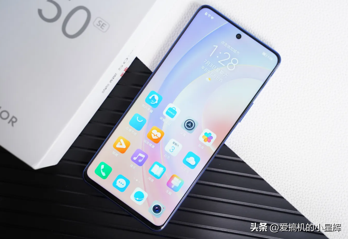 000-1500元性价比最高的手机（千元推荐五款手机2022）"