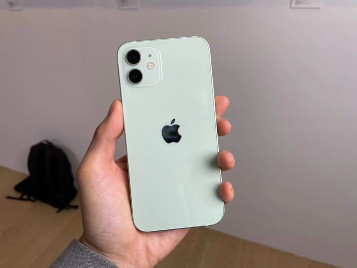 苹果12与13区别哪个更好（iPhone 13与iPhone 12购机建议） 第1张