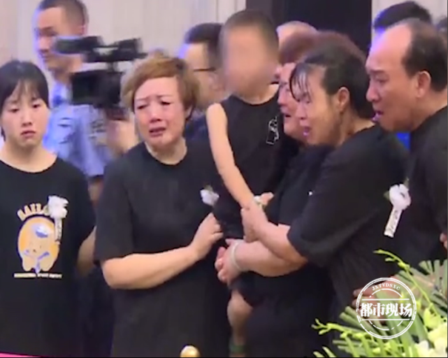 现代英雄事迹有哪些人物（平民英雄事迹的素材） 第13张