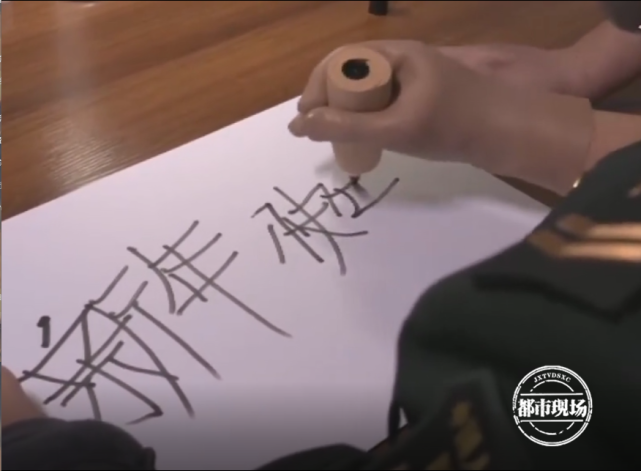 现代英雄事迹有哪些人物（平民英雄事迹的素材） 第19张
