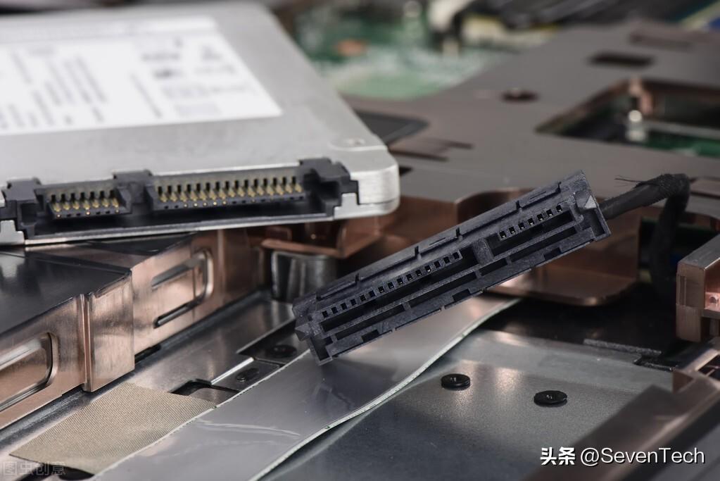 t机械硬盘和512g固态哪个好（固态和机械优缺点对比）"