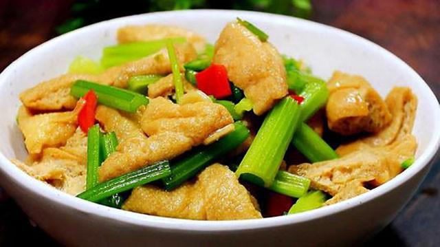 豆泡炒青椒 第1张