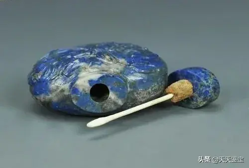鼻烟壶是干嘛用的（关于鼻烟壶的历史） 第33张