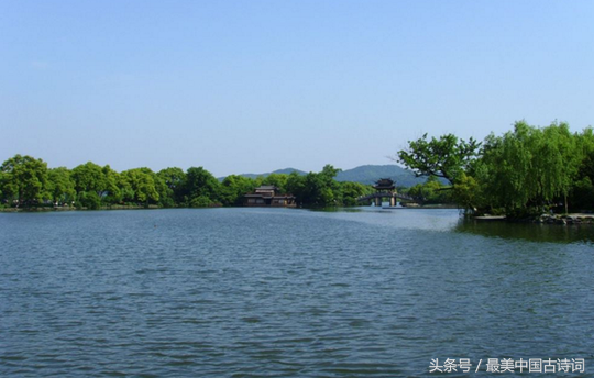 赞美西湖的诗句古诗（最经典的十首西湖古诗） 第5张