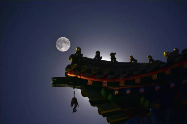 关于中秋的诗句有哪些（中秋节的古诗10首） 第9张
