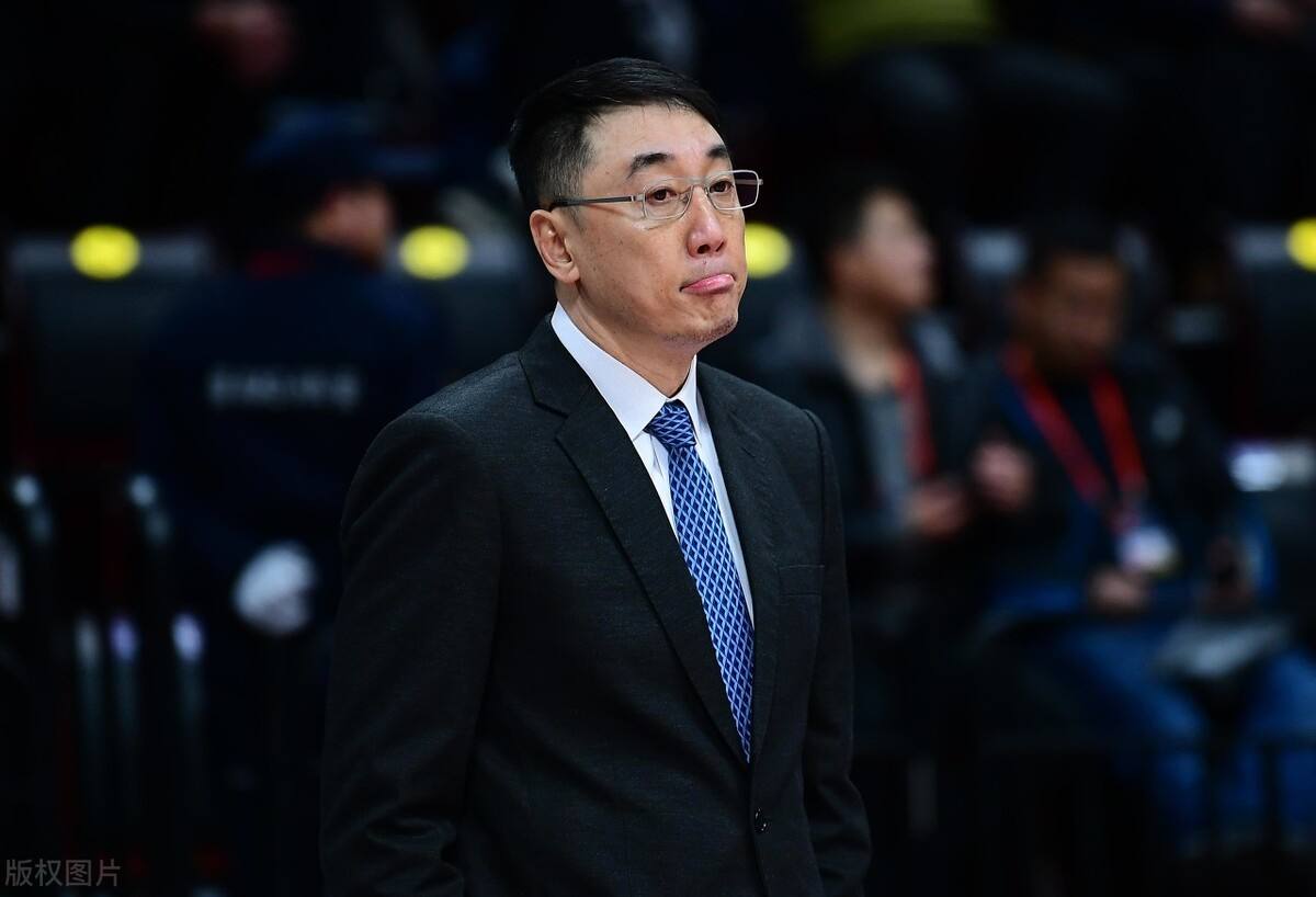 中国篮球排名前十（国内篮球历史10大巨星排名） 第17张