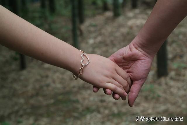 情侣必做十件浪漫的事（男女之间高甜的10件事） 第1张