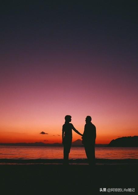 情侣必做十件浪漫的事（男女之间高甜的10件事） 第15张