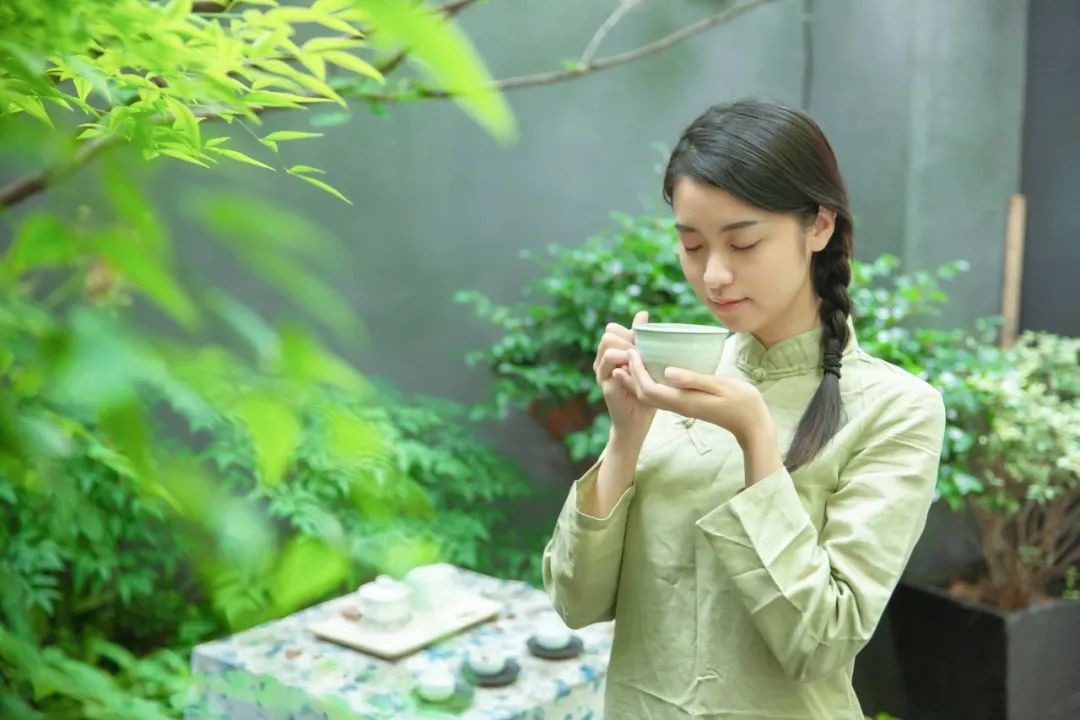 看淡爱情的古诗短句（唯美伤情的8首爱情诗） 第7张