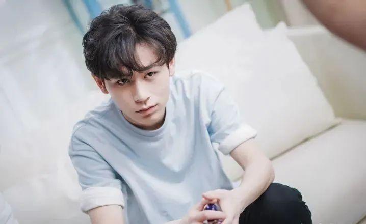 中国电竞圈十大帅哥（盘点电竞圈的十大花样美男） 第17张