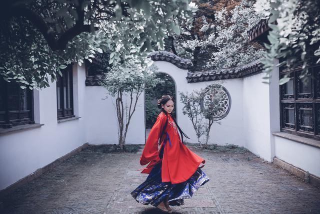 化做春泥更护花上全诗（己亥杂诗其五赏析和诗境） 第3张