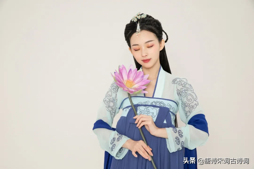 形容女孩子温柔的诗句（描写女子温柔美丽的4首古诗词） 第1张
