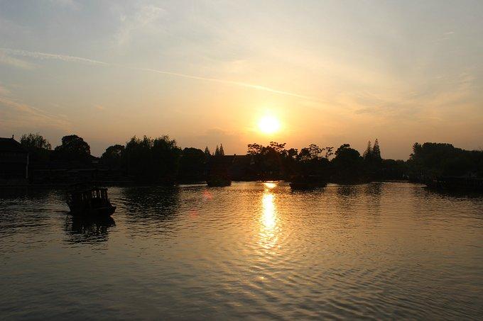 形容夕阳美景的句子（夕阳余晖的唯美诗句 ） 第11张