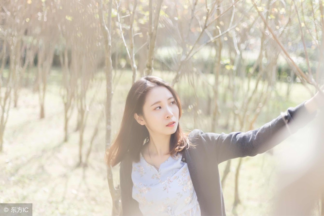 形容女人气质的句子（赞美女人漂亮的句子） 第15张