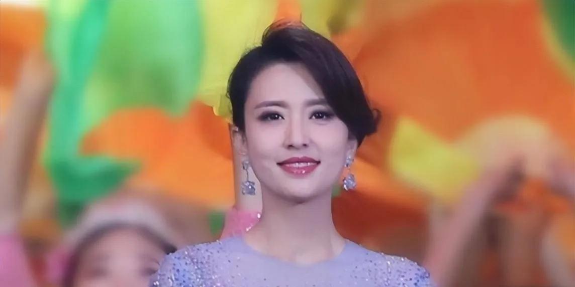 央视十大著名主持人（中央电视台的十位著名女主持人） 第9张