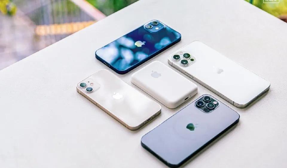 苹果12和13建议买哪个性价比更高（iPhone 13与iPhone 12购机推荐） 第1张