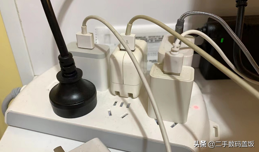 苹果手机充电充不进去什么原因（iPhone充不上电解决方法） 第3张