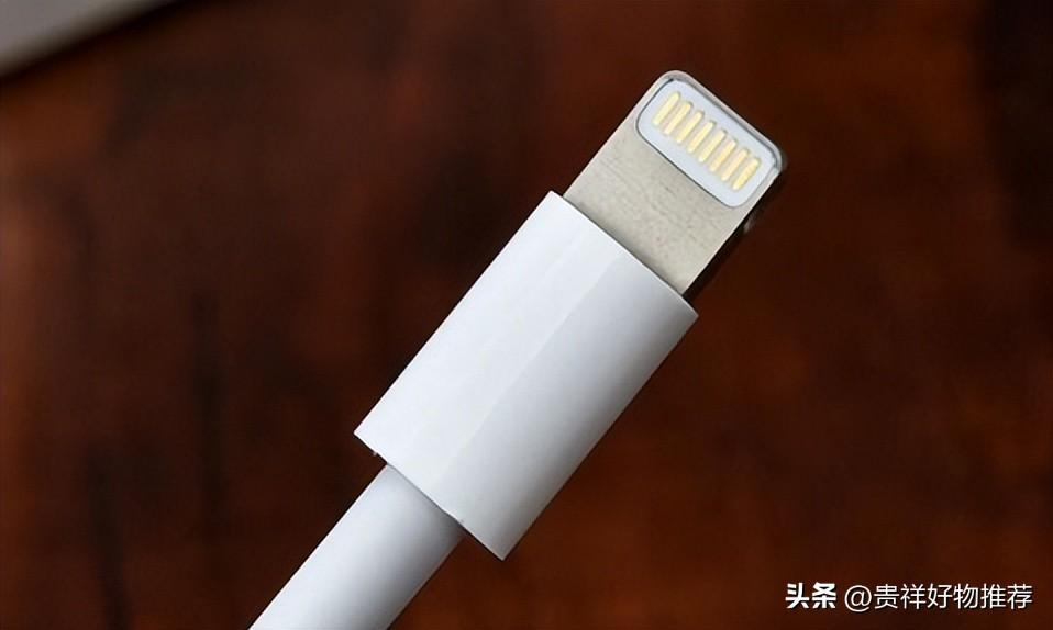 苹果充电线充不进去电该怎么办（苹果数据线不能充电的解决办法） 第3张