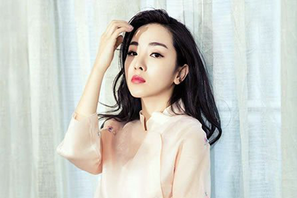 中国内地十大美女主持人,漂亮的女主持人排名前十 第7张
