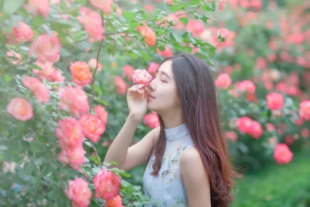 记住这两个拍摄点 就能拍出绝美的侧颜女神 第5张