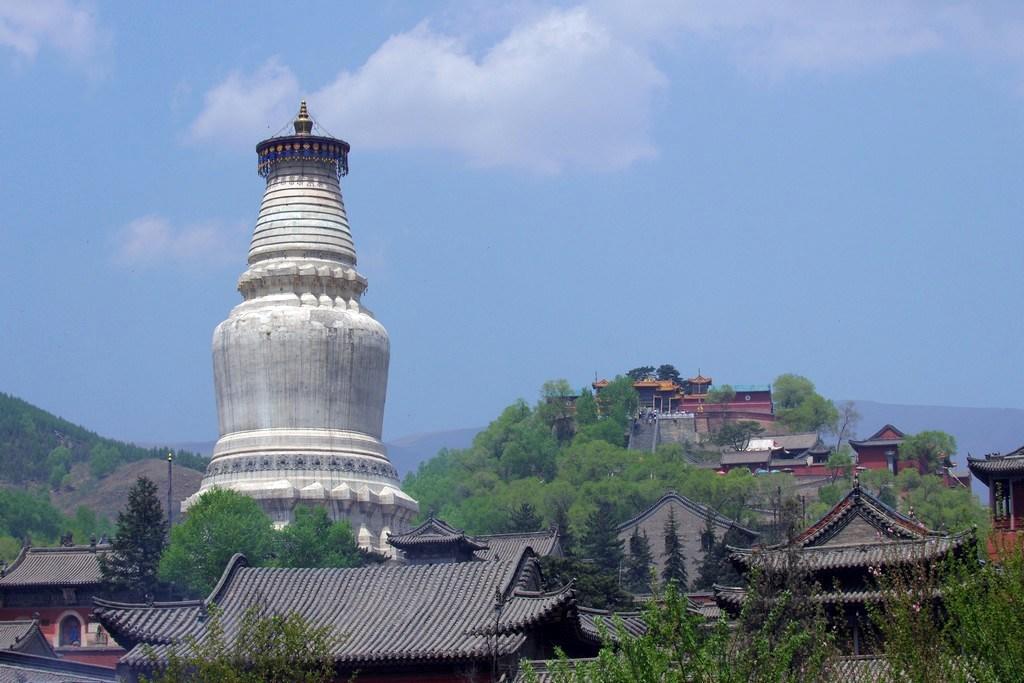 五台山求什么最灵验（揭秘五台山许愿灵验的方法） 第1张