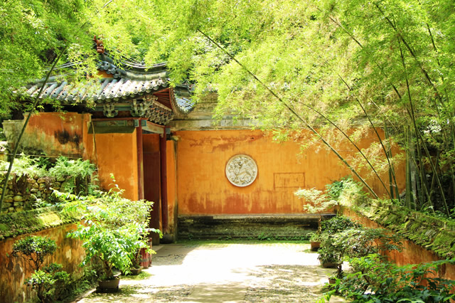 浙江十大著名寺庙 浙江香火最旺的十大寺院 浙江寺庙名录 第1张
