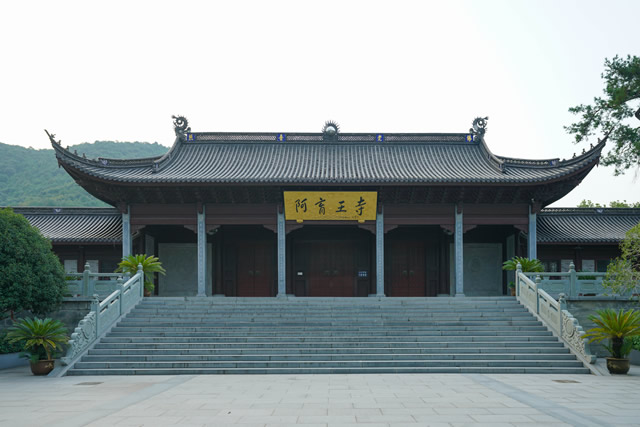 浙江十大著名寺庙 浙江香火最旺的十大寺院 浙江寺庙名录 第7张